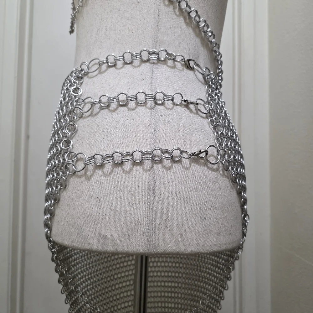Silver Chainmail Set - Picture 6 of 8
